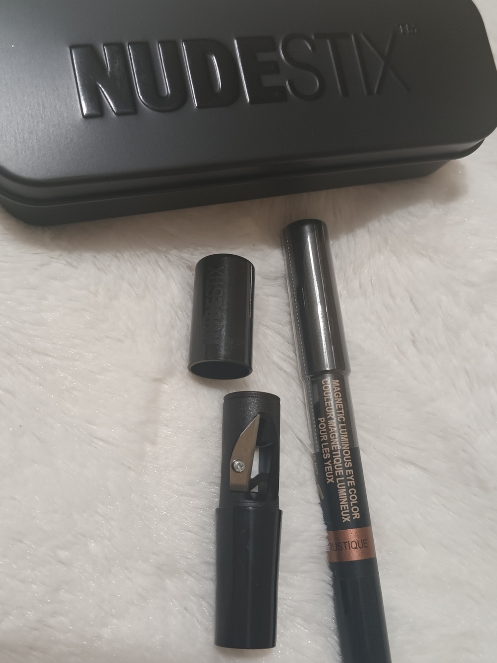 NUDESTIX Magnetic Luminous Eye Color Pencil - Rustique